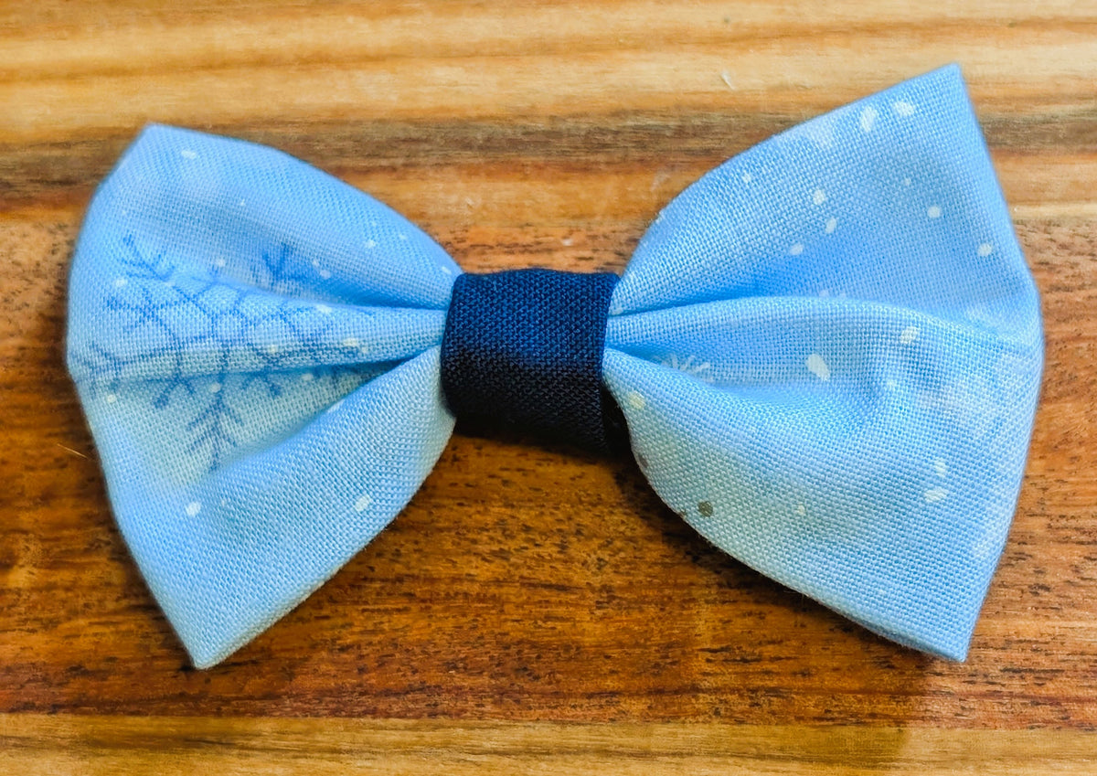 Dog Bow Ties in Christmas Patterns | Handmade Pet Bowties for Dogs & Cats