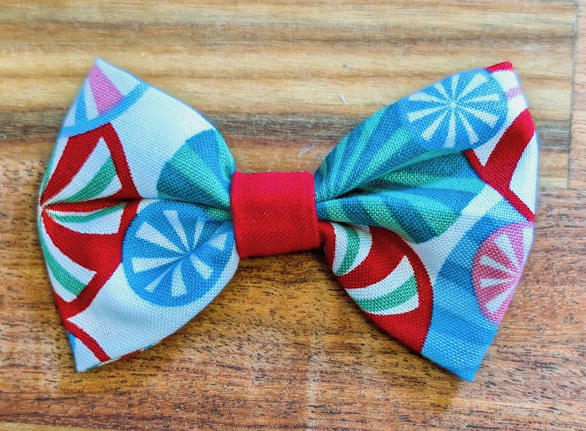 Dog Bow Ties in Christmas Patterns | Handmade Pet Bowties for Dogs & Cats